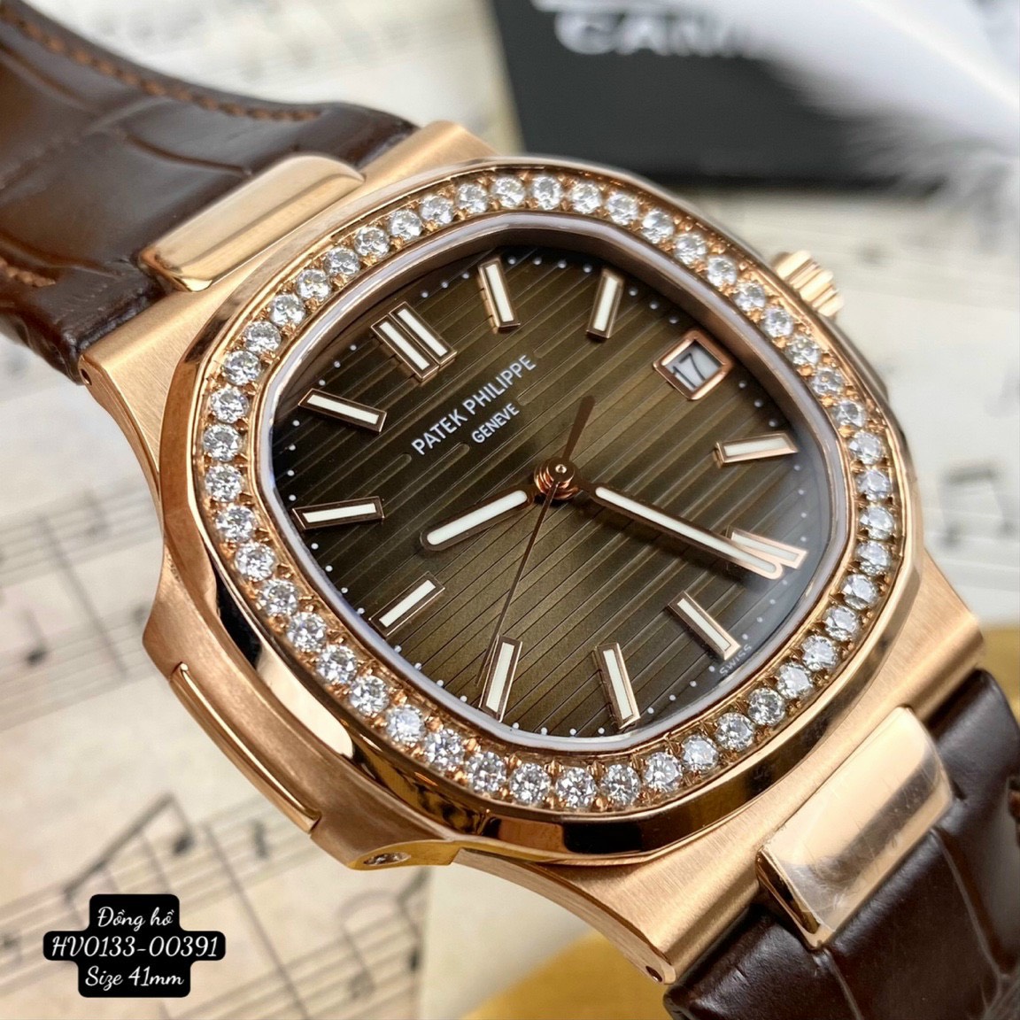 ng h Patek Philippe 5711R Gold Diamonds T ng kho ng h